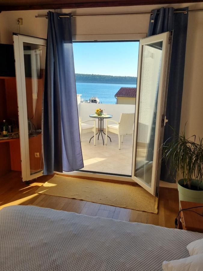 Bed and Breakfast Leut Barbat na Rabu Exterior foto